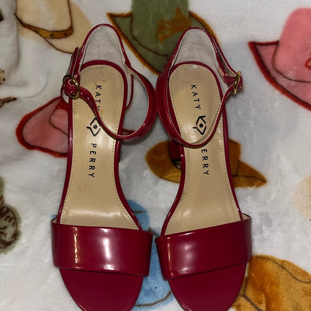 Katy Perry pumps